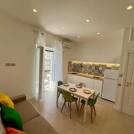 Il Balcone Sul Corso Πανσιόν 3*