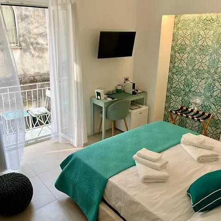 Il Balcone Sul Corso Πανσιόν Vietri