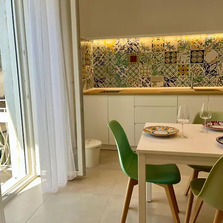 Πανσιόν Il Balcone Sul Corso 3*