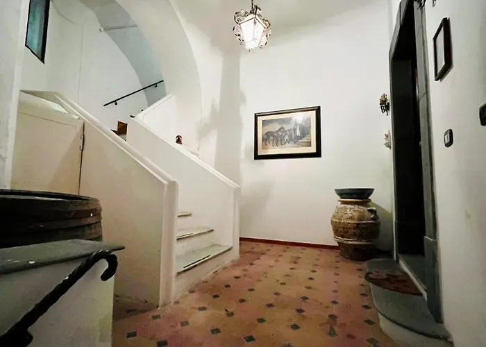 Il Balcone Sul Corso Gasthof Vietri