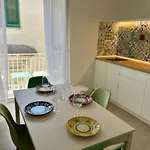 Konukevi Il Balcone Sul Corso