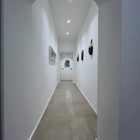 Konukevi Il Balcone Sul Corso 3*